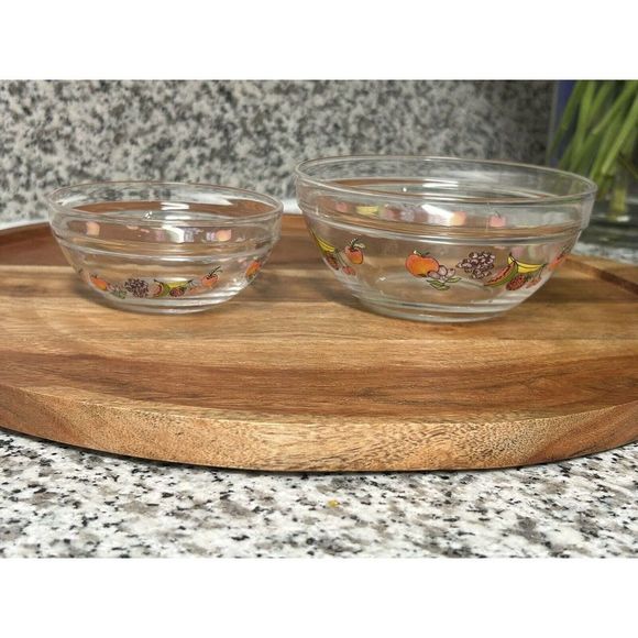Glass Bowls Fruit pattern Durable ￼Glass Bowls Set of 2 - Picture 2 of 2
